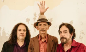 AVE SANGRIA RECEBE ANISTIA APÓS CENSURA NA DITADURA