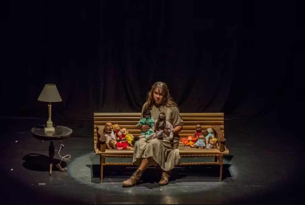 MOSTRA SURDA DE TEATRO OCUPA CAPELA NO FESTIVAL DE CURITIBA