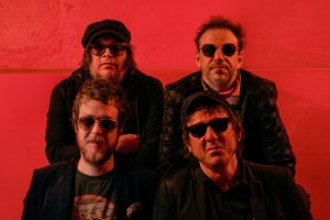 CACHORRO GRANDE RETOMA TURNÊ E CONFIRMA SHOW NO CINE JOIA