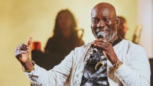 Lazzo Matumbi anuncia show em Salvador com gravação ao vivo