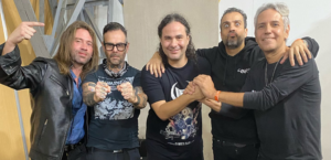 VIPER RELANÇA “EVOLUTION” EM VINIL E PROMOVE EVENTO EM SP