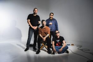 Anônimos Anônimos lança álbum Acabou Sorrire