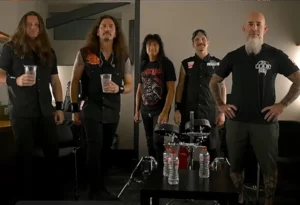 Anthrax anuncia novo álbum Cursum Perficio