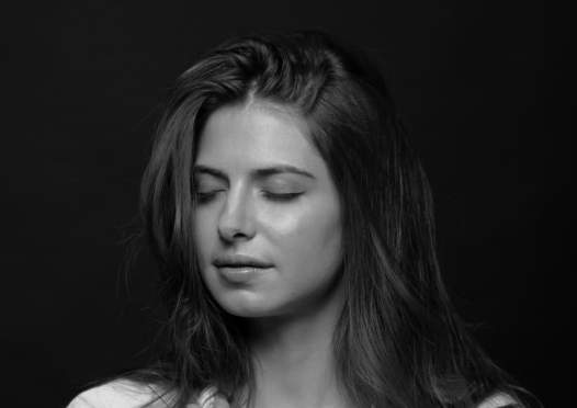 Daniela Aedo retorna ao Brasil com shows em maio
