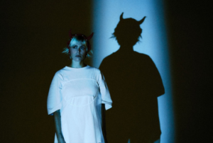 Whitemary faz shows no Brasil com nova eletrônica italiana