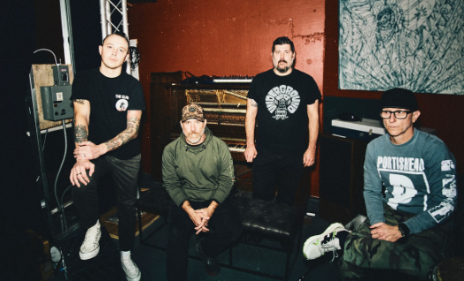 Hot Water Music anuncia cinco shows no Brasil em 2027