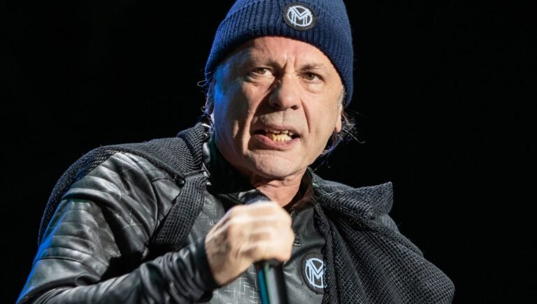 Bruce Dickinson concorre a três categorias em premiação