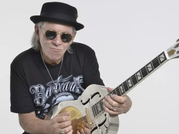Guilherme Arantes anuncia tributo a Luiz Carlini em SP