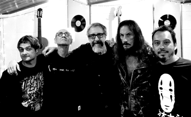 Thunderbird homenageia Júpiter Maçã no CCSP