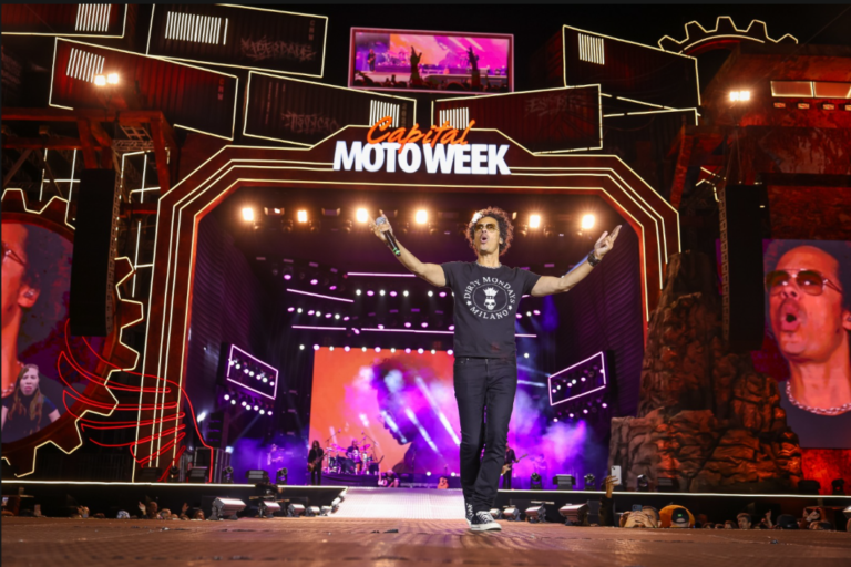 Eagle-Eye Cherry encerra semana do Capital Moto Week