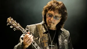 Tony Iommi anuncia álbum solo inédito após 21 anos