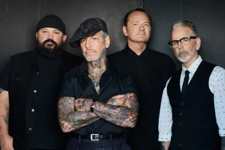 Social Distortion confirma retorno ao Brasil após 16 anos