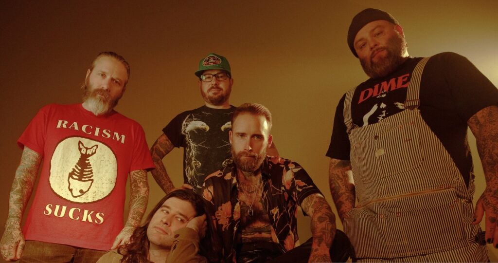 Alexisonfire celebra 20 anos de Crisis em shows no Brasil