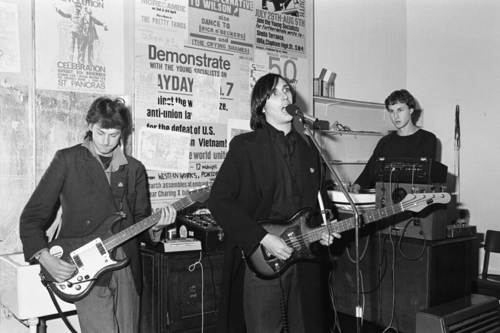 Cabaret Voltaire fará show de despedida no Brasil em 2027