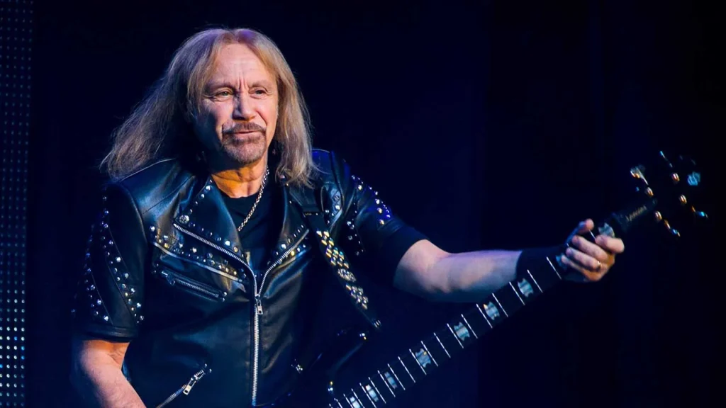 Judas Priest toca sem Ian Hill pela primeira vez em show