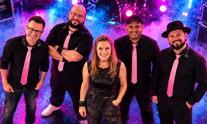 Banda OÁZ resgata a influência das mulheres no rock