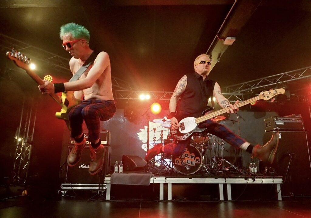 The Toy Dolls volta ao Brasil para quatro shows em 2027