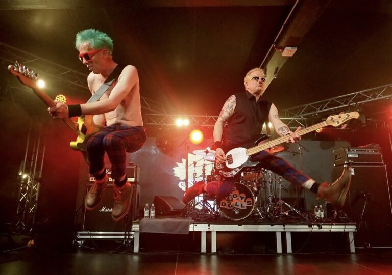 The Toy Dolls volta ao Brasil para quatro shows em 2027