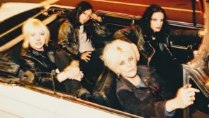 L7 resgata “Loma Linda” antes de turnê de despedida