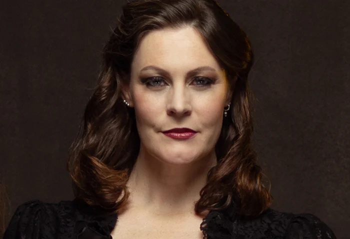 Nightwish anuncia saída de Floor Jansen e novo álbum