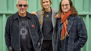 RUSH EXPLICA USO DO NOME OFICIAL EM TURNÊ SEM NEIL PEART