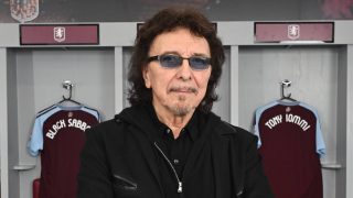 Tony Iommi relembra Ozzy e fala da saudade no YouTube